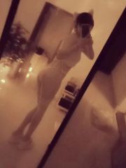 三通美女宝儿