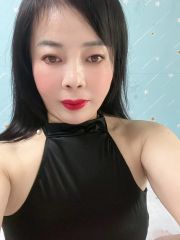 大胸肥臀少妇