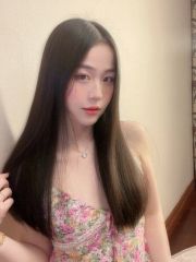 长相身材完美的雯雯