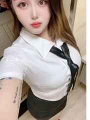 遇到一位非常妖艳高端的粉嫩白虎骚逼外围女