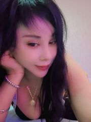 黑丝长腿熟女